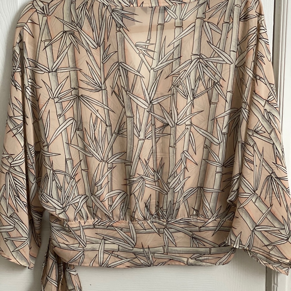 Top - Picture 4 of 5